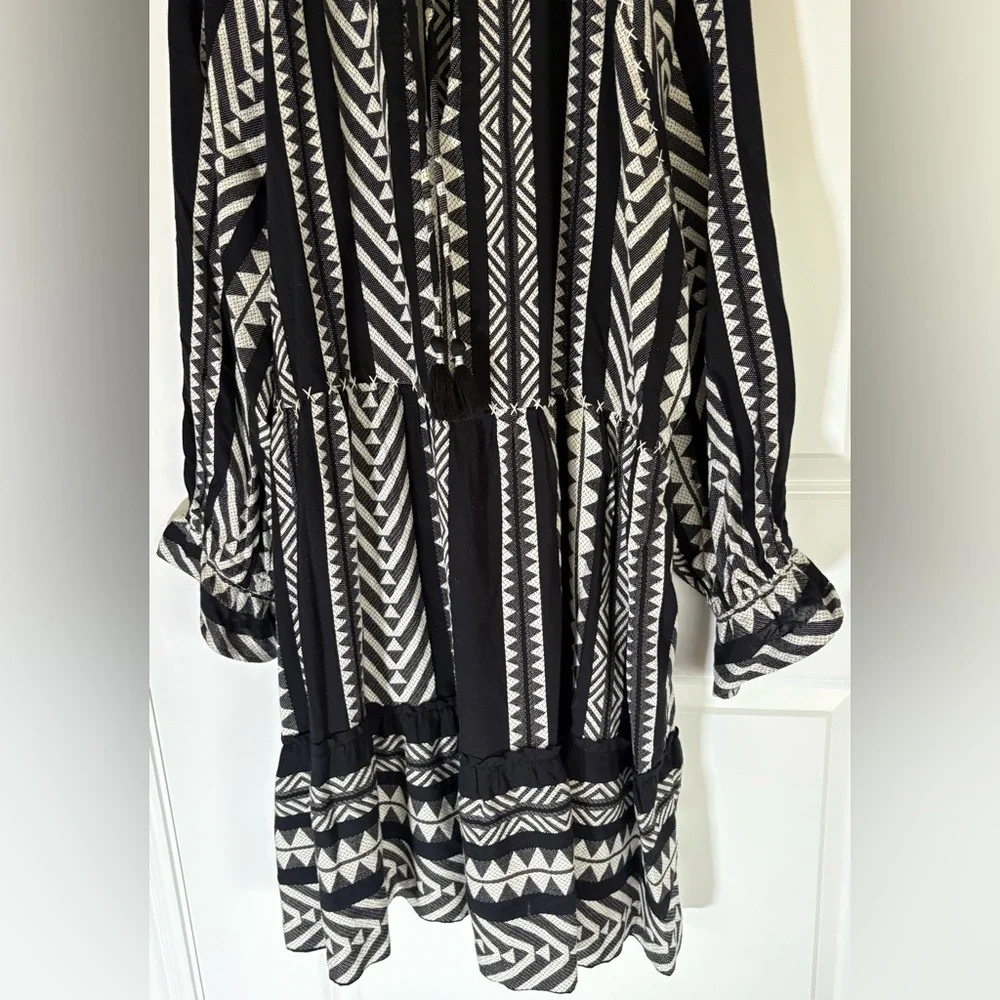 Maeve Monochrome Geometric Long Sleeve Dress - Picture 5 of 16